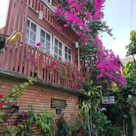 Baitong Homestay Chiang Mai Exterior photo